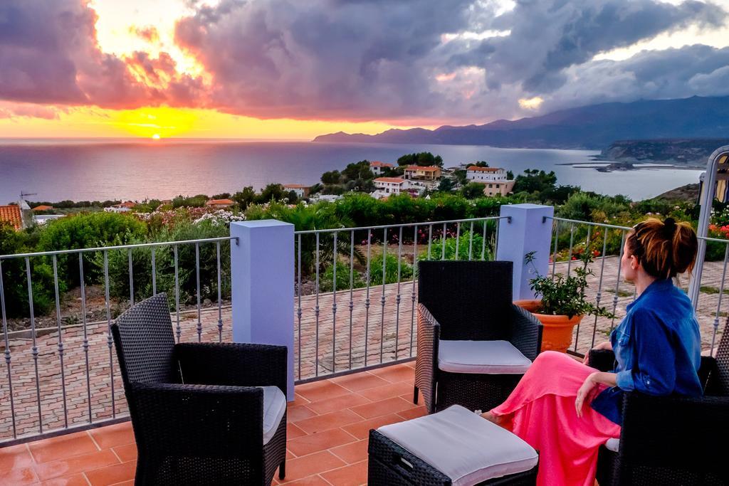 Villa Pischinas Magomadas Kamer foto